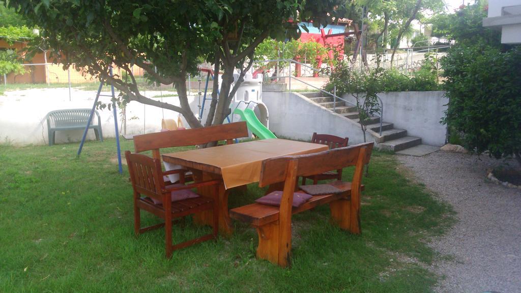 Apartmani Ana I Predrag ロパール エクステリア 写真